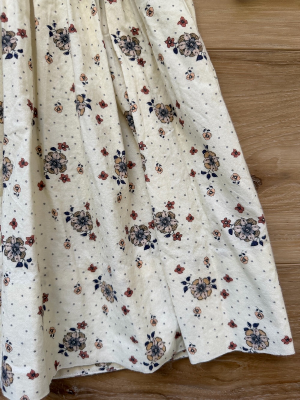 BAYBEE Cream Floral Smocked Long-Sleeve Kids Dress - Picture 5 of 10